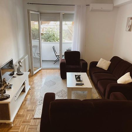 Apartment Troi Приштина Екстер'єр фото