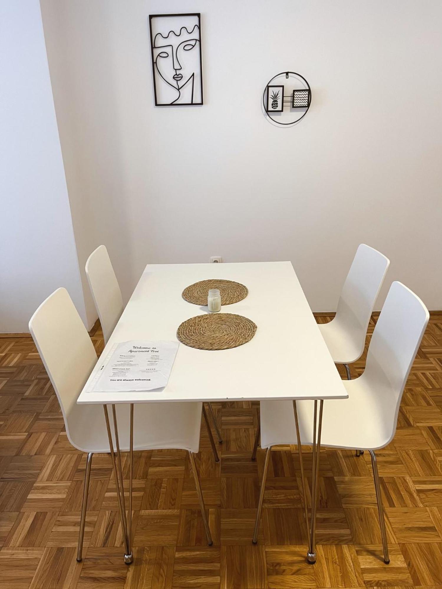 Apartment Troi Приштина Екстер'єр фото